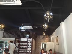 大堂-老谭虾王蟹皇·龙虾·烧烤(蝴蝶湾店)