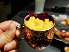 -铭牛烧肉·和牛海鲜自助(高新月牙湖店)