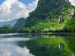 -星湖旅游景区七星岩