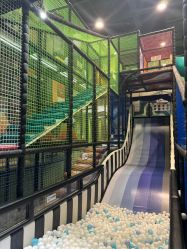 -MELAND CLUB亲子乐园·派对·餐厅(北京芳圆里ID MALL店)