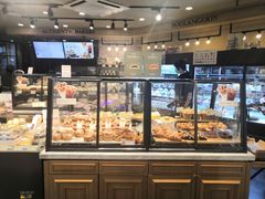 面包甜点陈列柜-多乐之日(和平伊势丹店)
