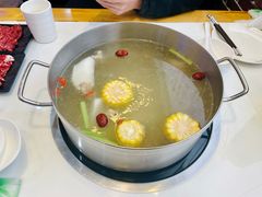 清汤牛腩锅-牛记皇鲜牛肉火锅(环球度假区梨园店)