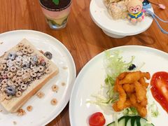 -more than meow吴止猫主题餐厅(承德 中船汇店)