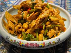 馋嘴豆笋-慢丽江·云南野生菌土鸡锅(付家庄店)
