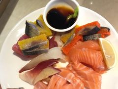 -荣誉国际酒店-云顶旋转餐厅