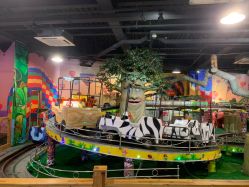 -卡通尼·Safari非洲探索乐园·生日会(金桥国际商业广场店)