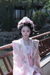 -一揽芳华汉服旗袍体验馆(拙政园店)