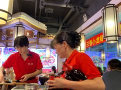 -川流不息·地道川菜·小龙虾(新松江路店)