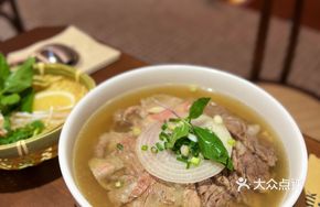 Premium Braised Beef Rice Noodles