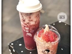 莓莓冰淇淋-喜茶(北京三里屯太古里店)