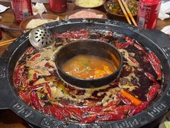 -黄潇洒老火锅(九眼桥宏济巷店)