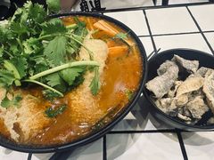 -肥汁米蘭香港米线(长宁来福士店)