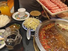 -沸炉重庆老火锅(军事博物馆店)