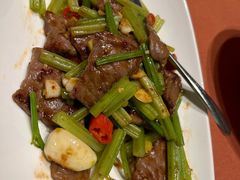 马家沟芹菜炒肉-船歌·鱼水饺青岛菜(闽江二路店)