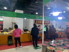 -中国国际会展中心-马甸购物街