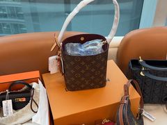-聚云奢二手奢侈品黄金手表包包回收·中古店(上海店)