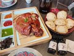 碳烤肘子套饼-紫泥369粗粮季(四牌楼店)