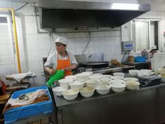 自助取餐区-老西白点心店