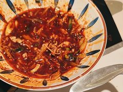 -黄记煌三汁焖锅(新佳丽江汉路店)