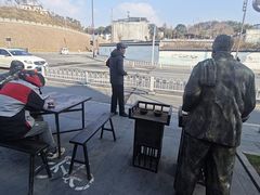 -两棵树馄饨店(渔梁住保小区店)