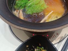 -呷哺呷哺(融创茂店)