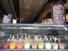 -Gelateria Dondoli