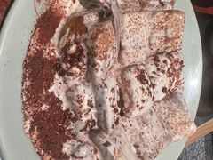 漏奶滑-潮界(虹桥新天地店)