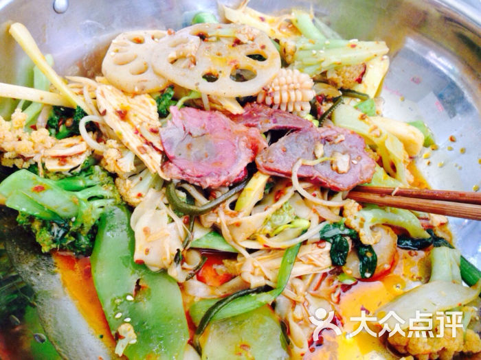 其他地区 中山公园 小吃快餐 麻辣香锅饸饹面 所有点评 今天吃什么哪