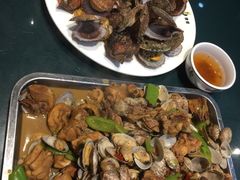 蛤蜊焖鸡-蓬莱利华酒店(密汾南街店)