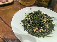 -东口码头·烧鸽子·鱼头泡饼·地方菜(金鹰悦城店)