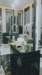 -TOP HAIR SALON