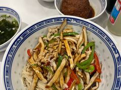 -鲁达面馆本帮风味(共康东路店)