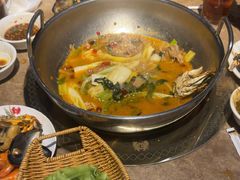 -七欣天香辣蟹火锅(上海银亿滨江店)