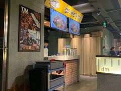 -肥肥虾庄·金牌油焖大虾(杨园滨江时代walk店)