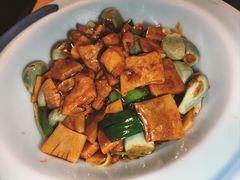 腊八蒜烧肥肠-局气烤鸭·北京菜(德云社店)