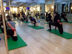 -华翎国际钢管舞培训