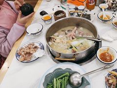 -朴小妹人参鸡汤火锅(长白山万达店)