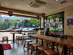 用餐区-霸碗盖码饭(长沙河西通程店)