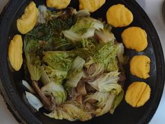 -粘豆包柴火铁锅炖