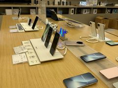 -华为授权体验店(华强北电子广场)