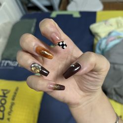-尤米一站式美甲美睫