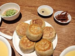 -清真吴记门钉肉饼·喜多利