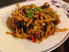 鱼香肉丝-Old Shanghai Restaurant