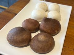口蘑香菇双拼-猪小牛烤肉(青塔店)