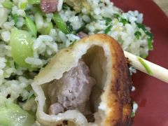 -舒蔡记生煎菜饭(云南中路店)