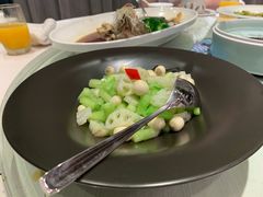 芥蓝嫩藕炒鲜莲子-太极禅苑