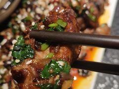 -万重锦·人文川菜馆(骡马市店)