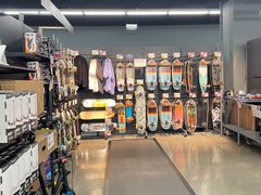 -迪卡侬(西华店)