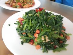 果仁菠菜-三点小吃(山大店)
