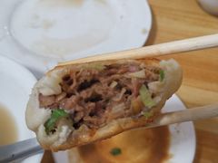 -马姐爆肚儿门丁肉饼